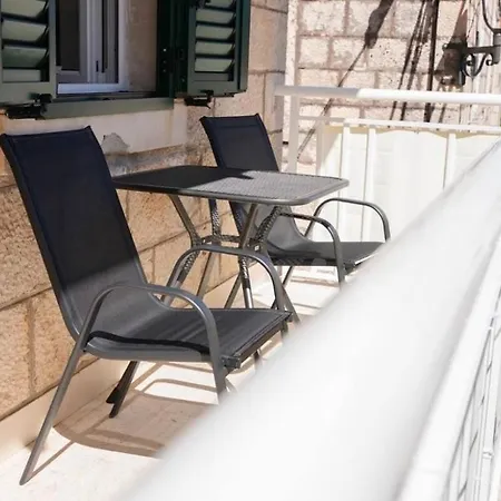 Antonia Apartment Racisce