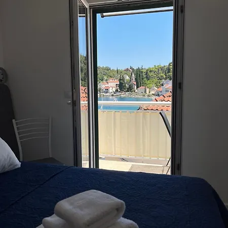 Antonia Apartment Racisce