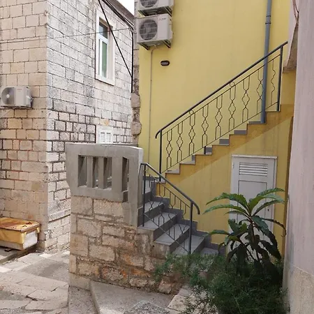 Antonia * Račišće